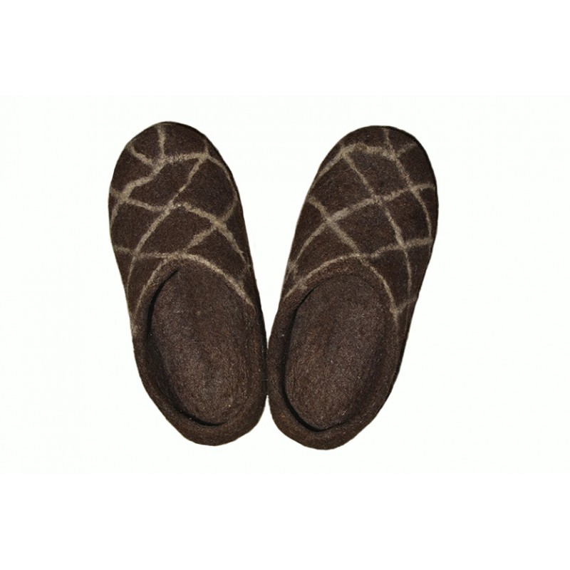 felt-brown-slippers